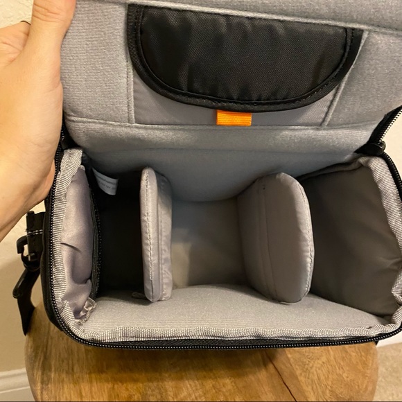 LowePro Camera & Lens Case - Picture 5 of 8